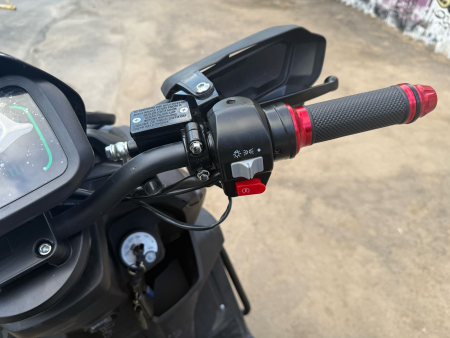 ЭЛЕКТРОСКУТЕР GT TANK Тур-Эндуро 30AH 72V черный